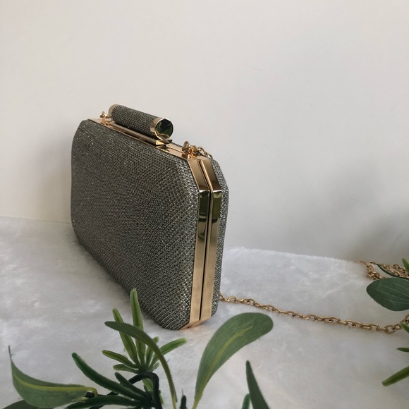 INC International Concepts Lindsay Lurex Gold Clutch, NWT - Picture 4 of 8